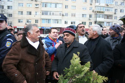 de ziua revolutieinicolae mavrodin si metin cerhez s au dat in spectacol galerie foto 30078 353619 de ziua revolutieinicolae mavrodin si metin cerhez s au dat in spectacol galerie foto 30078 353619
