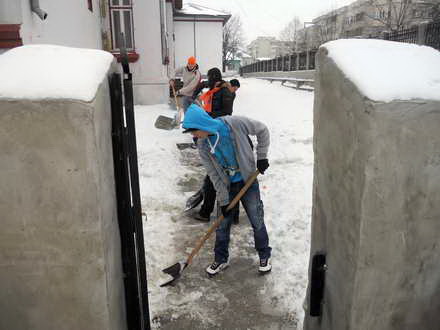 otpdl cernavoda a ajutat la dezapezirea gospodariilor 77118 357185 otpdl cernavoda a ajutat la dezapezirea gospodariilor 77118 357185