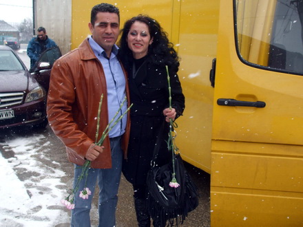 primarul vasile delicoti le a urat la multi ani femeilor galerie foto 21881 360602 primarul vasile delicoti le a urat la multi ani femeilor galerie foto 21881 360602