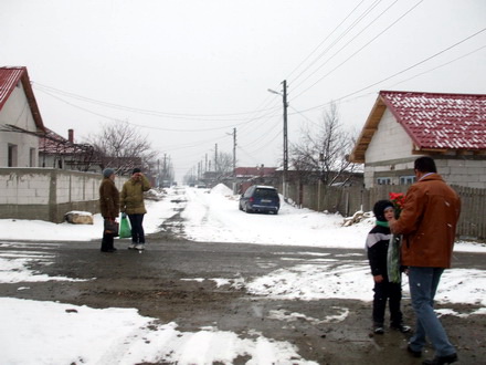 primarul vasile delicoti le a urat la multi ani femeilor galerie foto 21881 360602 primarul vasile delicoti le a urat la multi ani femeilor galerie foto 21881 360602