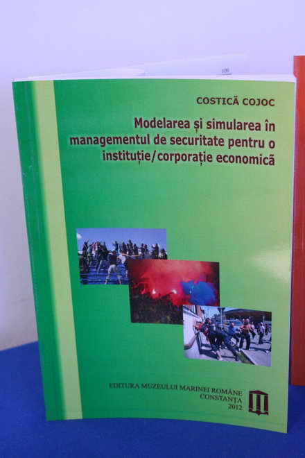 tripla lansare la muzeul marinei romane colonelul cojoc sigur ca am emotii ca nu sunt robot galerie foto tripla lansare la muzeul marinei romane colonelul cojoc sigur ca am emotii ca nu sunt robot galerie foto