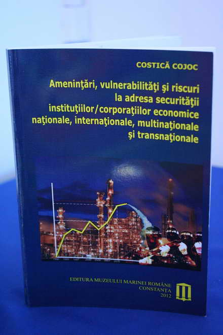 tripla lansare la muzeul marinei romane colonelul cojoc sigur ca am emotii ca nu sunt robot galerie foto tripla lansare la muzeul marinei romane colonelul cojoc sigur ca am emotii ca nu sunt robot galerie foto