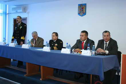 tripla lansare la muzeul marinei romane colonelul cojoc sigur ca am emotii ca nu sunt robot galerie foto tripla lansare la muzeul marinei romane colonelul cojoc sigur ca am emotii ca nu sunt robot galerie foto