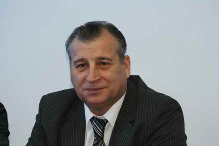 tripla lansare la muzeul marinei romane colonelul cojoc sigur ca am emotii ca nu sunt robot galerie foto tripla lansare la muzeul marinei romane colonelul cojoc sigur ca am emotii ca nu sunt robot galerie foto