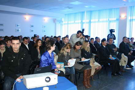 tripla lansare la muzeul marinei romane colonelul cojoc sigur ca am emotii ca nu sunt robot galerie foto tripla lansare la muzeul marinei romane colonelul cojoc sigur ca am emotii ca nu sunt robot galerie foto