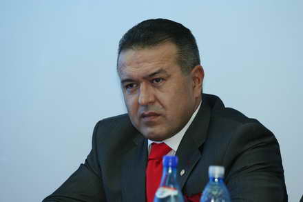 tripla lansare la muzeul marinei romane colonelul cojoc sigur ca am emotii ca nu sunt robot galerie foto tripla lansare la muzeul marinei romane colonelul cojoc sigur ca am emotii ca nu sunt robot galerie foto