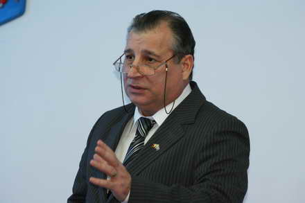 tripla lansare la muzeul marinei romane colonelul cojoc sigur ca am emotii ca nu sunt robot galerie foto tripla lansare la muzeul marinei romane colonelul cojoc sigur ca am emotii ca nu sunt robot galerie foto