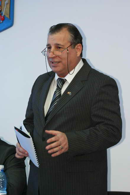 tripla lansare la muzeul marinei romane colonelul cojoc sigur ca am emotii ca nu sunt robot galerie foto tripla lansare la muzeul marinei romane colonelul cojoc sigur ca am emotii ca nu sunt robot galerie foto