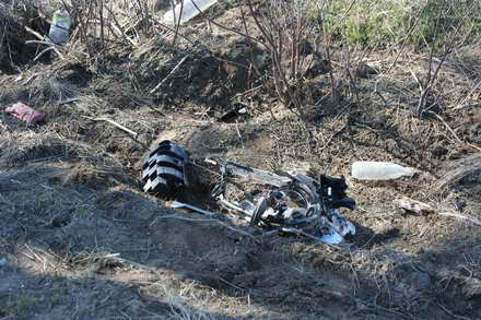 opel infipt in pom pe dn 2a tanara moarta in propriul accident galerie foto 52356 361488 opel infipt in pom pe dn 2a tanara moarta in propriul accident galerie foto 52356 361488