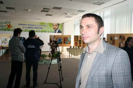 candidat la mandatul de primar cristian radu vrea primii turisti in mangalia de florii galerie foto 88120 candidat la mandatul de primar cristian radu vrea primii turisti in mangalia de florii galerie foto 88120