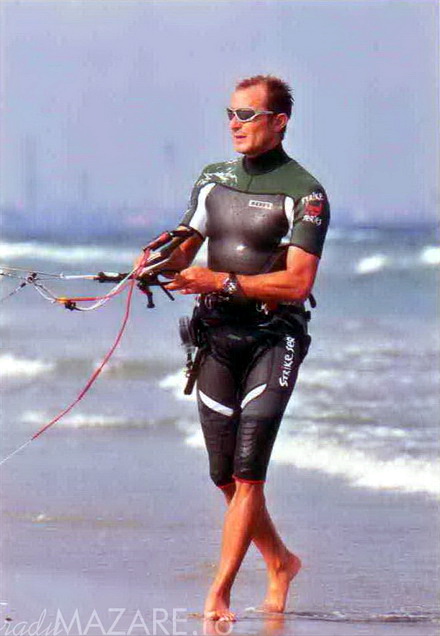 pasionat de sporturile extrememazare pe aripile vantului cu zmeul galerie foto 58200 366302 pasionat de sporturile extrememazare pe aripile vantului cu zmeul galerie foto 58200 366302