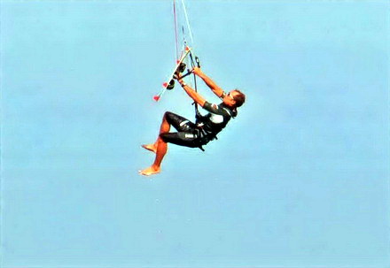 pasionat de sporturile extrememazare pe aripile vantului cu zmeul galerie foto 58200 366302 pasionat de sporturile extrememazare pe aripile vantului cu zmeul galerie foto 58200 366302