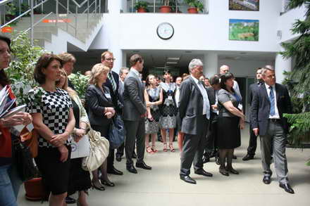 participa 35 de firme din 12 tari a inceput cea de a noua editie a expozitiei maritime internationale participa 35 de firme din 12 tari a inceput cea de a noua editie a expozitiei maritime internationale