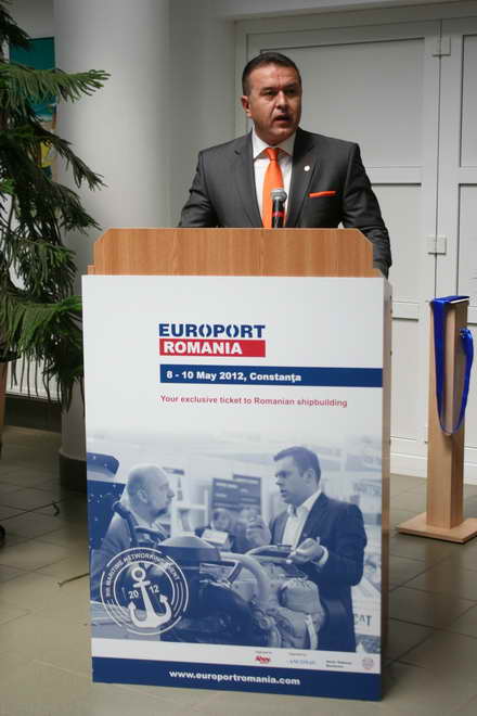 participa 35 de firme din 12 tari a inceput cea de a noua editie a expozitiei maritime internationale participa 35 de firme din 12 tari a inceput cea de a noua editie a expozitiei maritime internationale