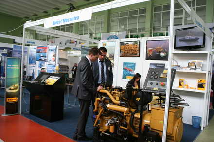 participa 35 de firme din 12 tari a inceput cea de a noua editie a expozitiei maritime internationale participa 35 de firme din 12 tari a inceput cea de a noua editie a expozitiei maritime internationale