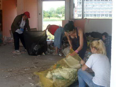 alaturi de angajati ai primariei si de sute de voluntari ovidiu brailoiu a ecologizat orasul in cadrul alaturi de angajati ai primariei si de sute de voluntari ovidiu brailoiu a ecologizat orasul in cadrul