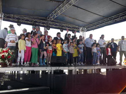 sute de localnici si o armata de consilieri alaturi de gheorghe frigioi primarul de la crucea si a lansat sute de localnici si o armata de consilieri alaturi de gheorghe frigioi primarul de la crucea si a lansat