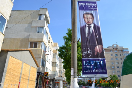 bannerele si steagurile lui radu cristian au fost din nou vandalizate vezi pe cine acuza staff ul sau bannerele si steagurile lui radu cristian au fost din nou vandalizate vezi pe cine acuza staff ul sau