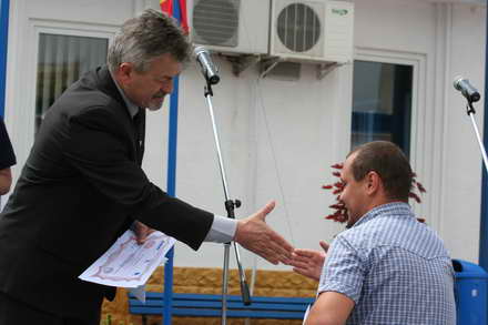 trofeului concursului gazduit de sc raja sa a revenit echipei apa nova bucuresti video 78009 368179 trofeului concursului gazduit de sc raja sa a revenit echipei apa nova bucuresti video 78009 368179