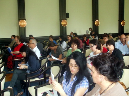 stampilele de vot vor fi distribuite pe 29 maimachetele buletinelor de vot au primit ieri bun de tipar stampilele de vot vor fi distribuite pe 29 maimachetele buletinelor de vot au primit ieri bun de tipar