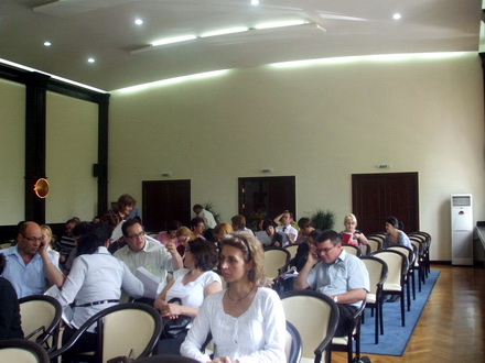 stampilele de vot vor fi distribuite pe 29 maimachetele buletinelor de vot au primit ieri bun de tipar stampilele de vot vor fi distribuite pe 29 maimachetele buletinelor de vot au primit ieri bun de tipar