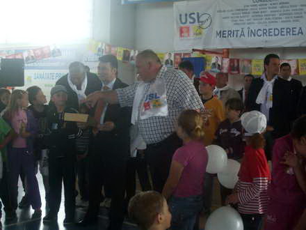 veniti la vot pentru a va asigura ca techirghiolul merge inainte adrian stan candidatul usl pentru un veniti la vot pentru a va asigura ca techirghiolul merge inainte adrian stan candidatul usl pentru un