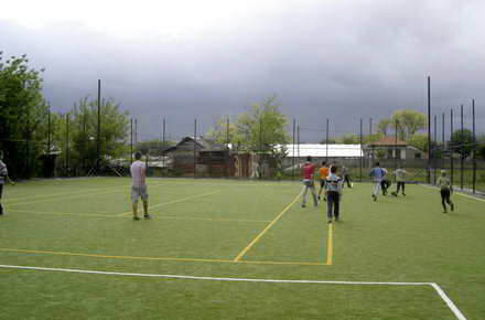 Nicolae_Balcescu_teren_de_sport.jpg