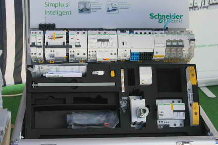 a treia editie marca euro vial lighting expozitia electrica demonstrativa cele mai noi solutii de iluminat a treia editie marca euro vial lighting expozitia electrica demonstrativa cele mai noi solutii de iluminat