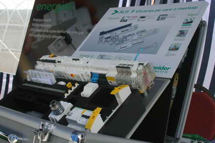 a treia editie marca euro vial lighting expozitia electrica demonstrativa cele mai noi solutii de iluminat a treia editie marca euro vial lighting expozitia electrica demonstrativa cele mai noi solutii de iluminat