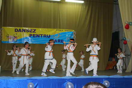 gradinita de aplicatie a colegiului national pedagogic marea castigatoare a festivalului dansez pentru gradinita de aplicatie a colegiului national pedagogic marea castigatoare a festivalului dansez pentru