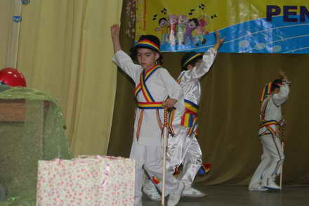 gradinita de aplicatie a colegiului national pedagogic marea castigatoare a festivalului dansez pentru gradinita de aplicatie a colegiului national pedagogic marea castigatoare a festivalului dansez pentru