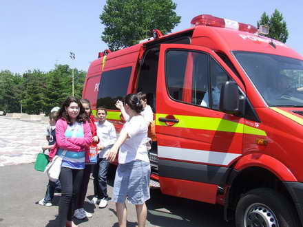 ziua internationala a copilului alaturi de salvatori 14748 370249 ziua internationala a copilului alaturi de salvatori 14748 370249