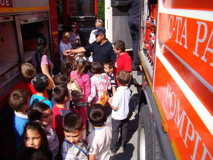 ziua internationala a copilului alaturi de salvatori 14748 370249 ziua internationala a copilului alaturi de salvatori 14748 370249