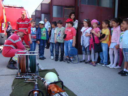ziua internationala a copilului alaturi de salvatori 14748 370249 ziua internationala a copilului alaturi de salvatori 14748 370249