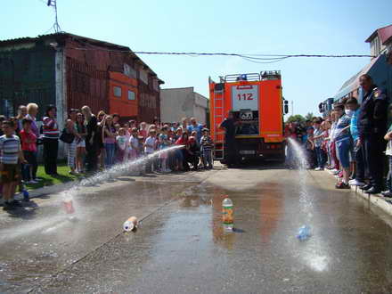 ziua internationala a copilului alaturi de salvatori 14748 370249 ziua internationala a copilului alaturi de salvatori 14748 370249