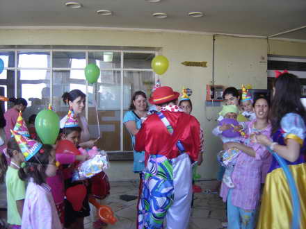 festival cu printi si printese la spital de ziua copilului sc arimex comexim 2000 srl le a pregatit copiilor festival cu printi si printese la spital de ziua copilului sc arimex comexim 2000 srl le a pregatit copiilor