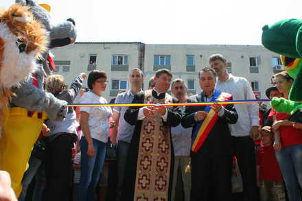 navodari surpriza placuta a litoralului primarul nicolae matei a inaugurat parcul tara piticilor galerie navodari surpriza placuta a litoralului primarul nicolae matei a inaugurat parcul tara piticilor galerie