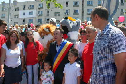 navodari surpriza placuta a litoralului primarul nicolae matei a inaugurat parcul tara piticilor galerie navodari surpriza placuta a litoralului primarul nicolae matei a inaugurat parcul tara piticilor galerie