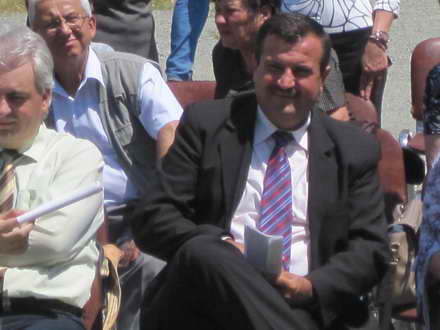 cantece dansuri si voie buna la pestera elevii au sarbatorit zilele scolii alaturi de primarul valentin cantece dansuri si voie buna la pestera elevii au sarbatorit zilele scolii alaturi de primarul valentin