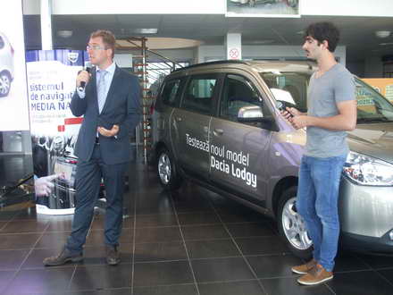 eveniment derulat concomitent in cinci orase din tara dacia groupe renault a lansat ieri la constanta eveniment derulat concomitent in cinci orase din tara dacia groupe renault a lansat ieri la constanta