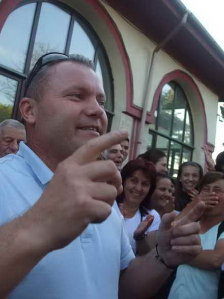 primarul valer iosif muresan a fugit de confruntarea cu ancuta belu ancuta belu consider ca ii este frica primarul valer iosif muresan a fugit de confruntarea cu ancuta belu ancuta belu consider ca ii este frica