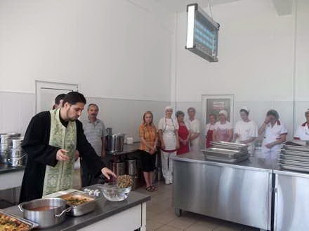 de sfintii apostoli petru si pavel pacientii au avut un meniu delicios oferit de arimex comexim 2000 de sfintii apostoli petru si pavel pacientii au avut un meniu delicios oferit de arimex comexim 2000