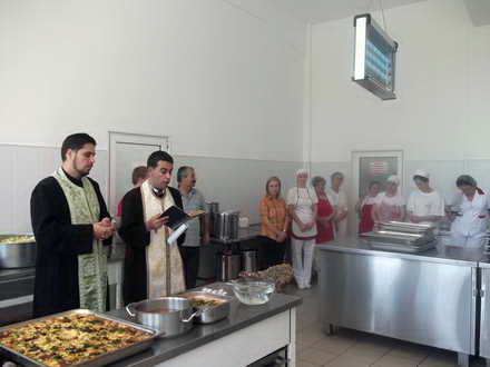 de sfintii apostoli petru si pavel pacientii au avut un meniu delicios oferit de arimex comexim 2000 de sfintii apostoli petru si pavel pacientii au avut un meniu delicios oferit de arimex comexim 2000