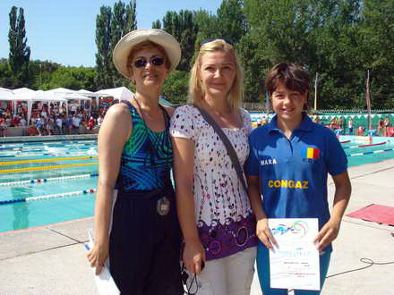 portdrapelul care aduce medalii mara constantin copilul surpriza al inotului de performanta galerie foto portdrapelul care aduce medalii mara constantin copilul surpriza al inotului de performanta galerie foto