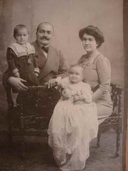 file de poveste moda de la paris pe strazile constantei galerie foto 93792 373844