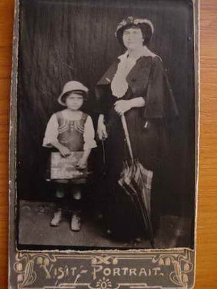 file de poveste moda de la paris pe strazile constantei galerie foto 93792 373844