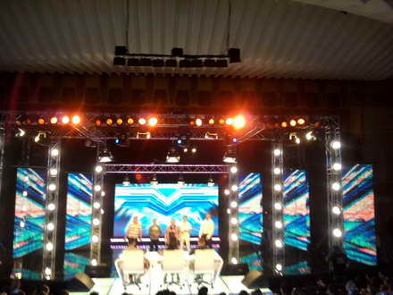 oameni ai bisericii concurenti la antena 1 din strana pe scena x factor galerie foto 54231 377062 oameni ai bisericii concurenti la antena 1 din strana pe scena x factor galerie foto 54231 377062