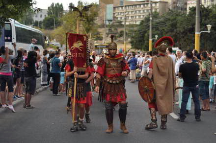 lectia de istorie predata in vechiul tomis orasul constanta a fost trei zile teatrul luptelor dintre lectia de istorie predata in vechiul tomis orasul constanta a fost trei zile teatrul luptelor dintre