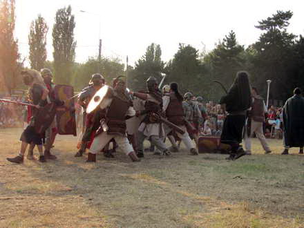lectia de istorie predata in vechiul tomis orasul constanta a fost trei zile teatrul luptelor dintre lectia de istorie predata in vechiul tomis orasul constanta a fost trei zile teatrul luptelor dintre