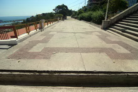 va accidentati pe raspunderea dumneavoastrapericolele care pandesc pe aleea de promenada de la modern va accidentati pe raspunderea dumneavoastrapericolele care pandesc pe aleea de promenada de la modern